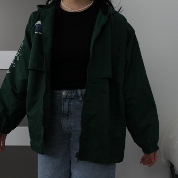 Retro Dark Green Puma Windbreaker - Picture 2 of 7
